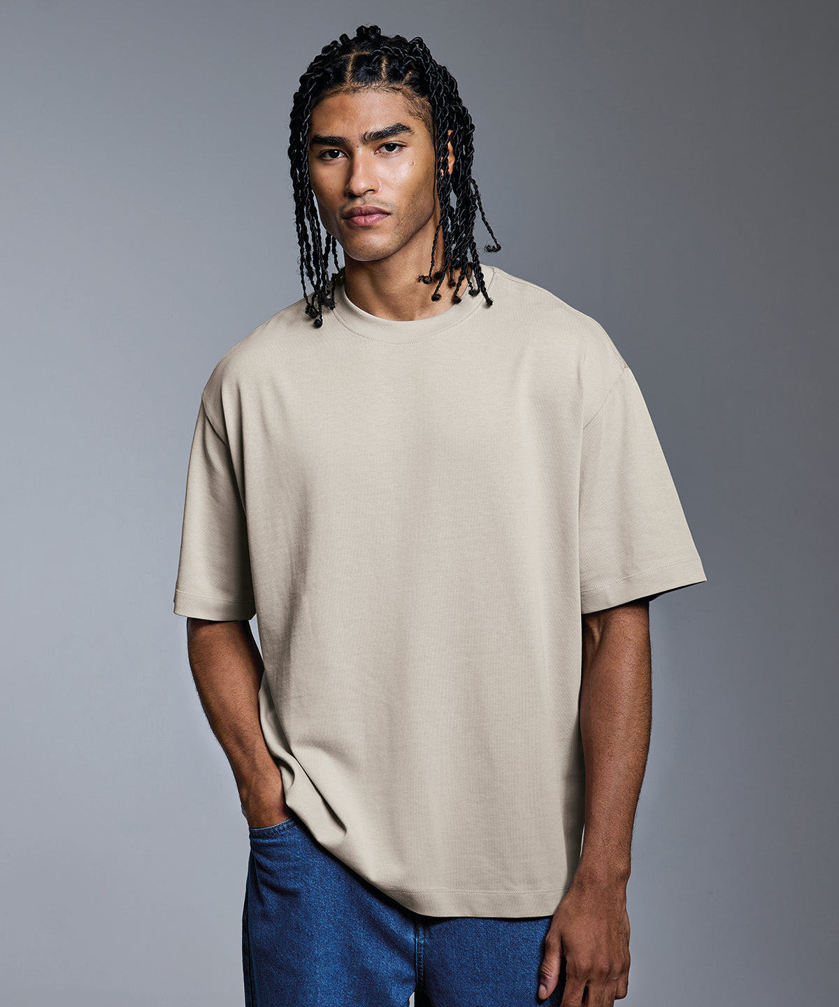 Anthem Amplify heavyweight t-shirt — lifestyle