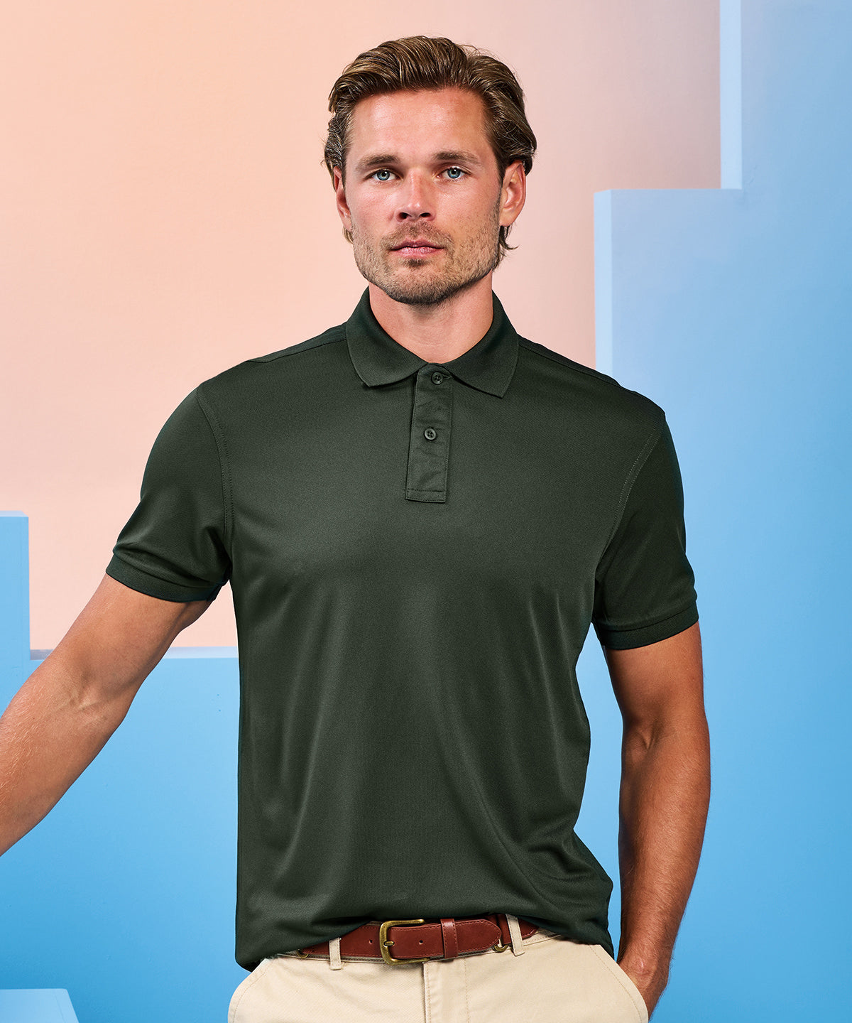 Cationic recycled polyester polo  — lifestyle