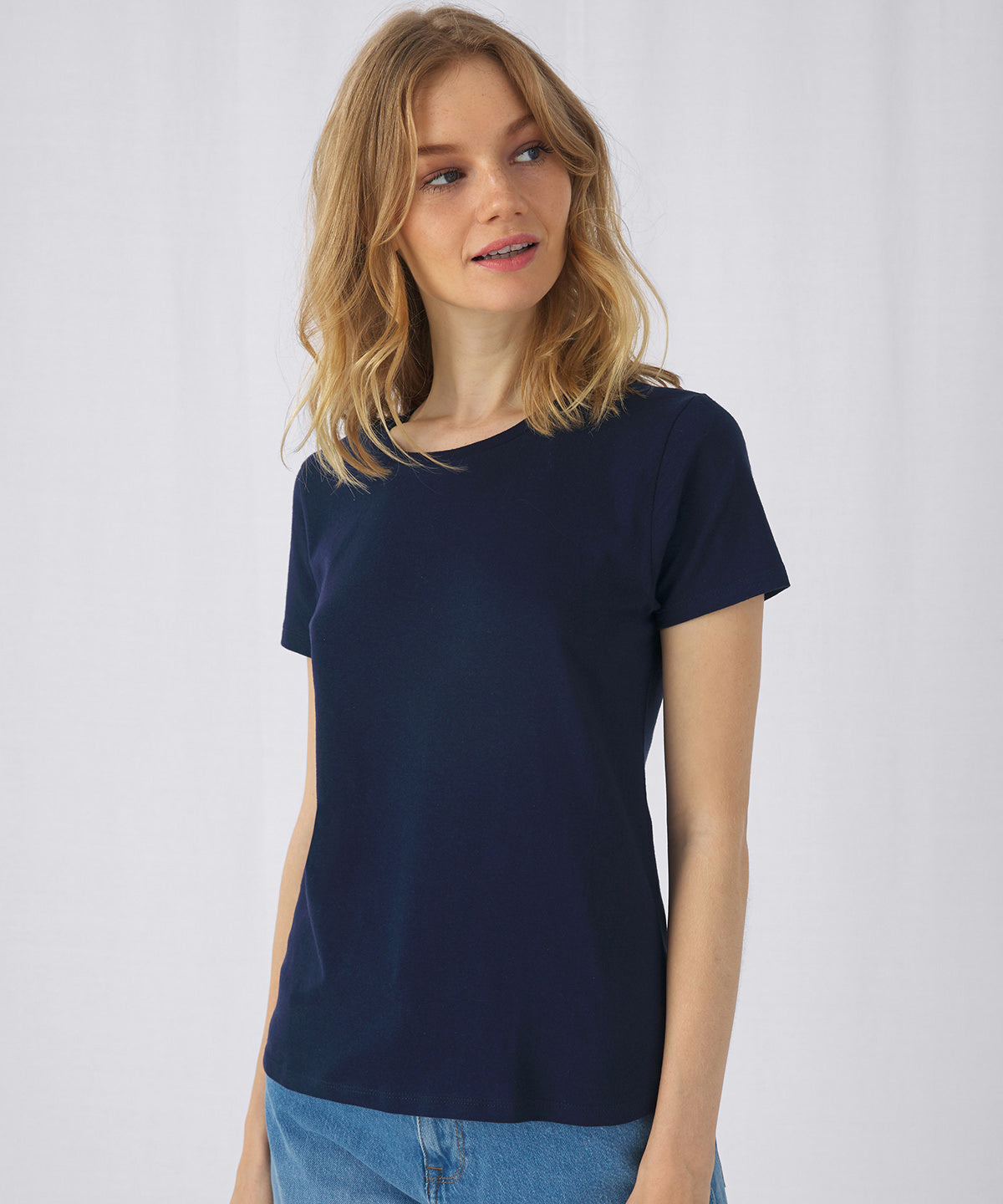 B&C #E150 /women — lifestyle