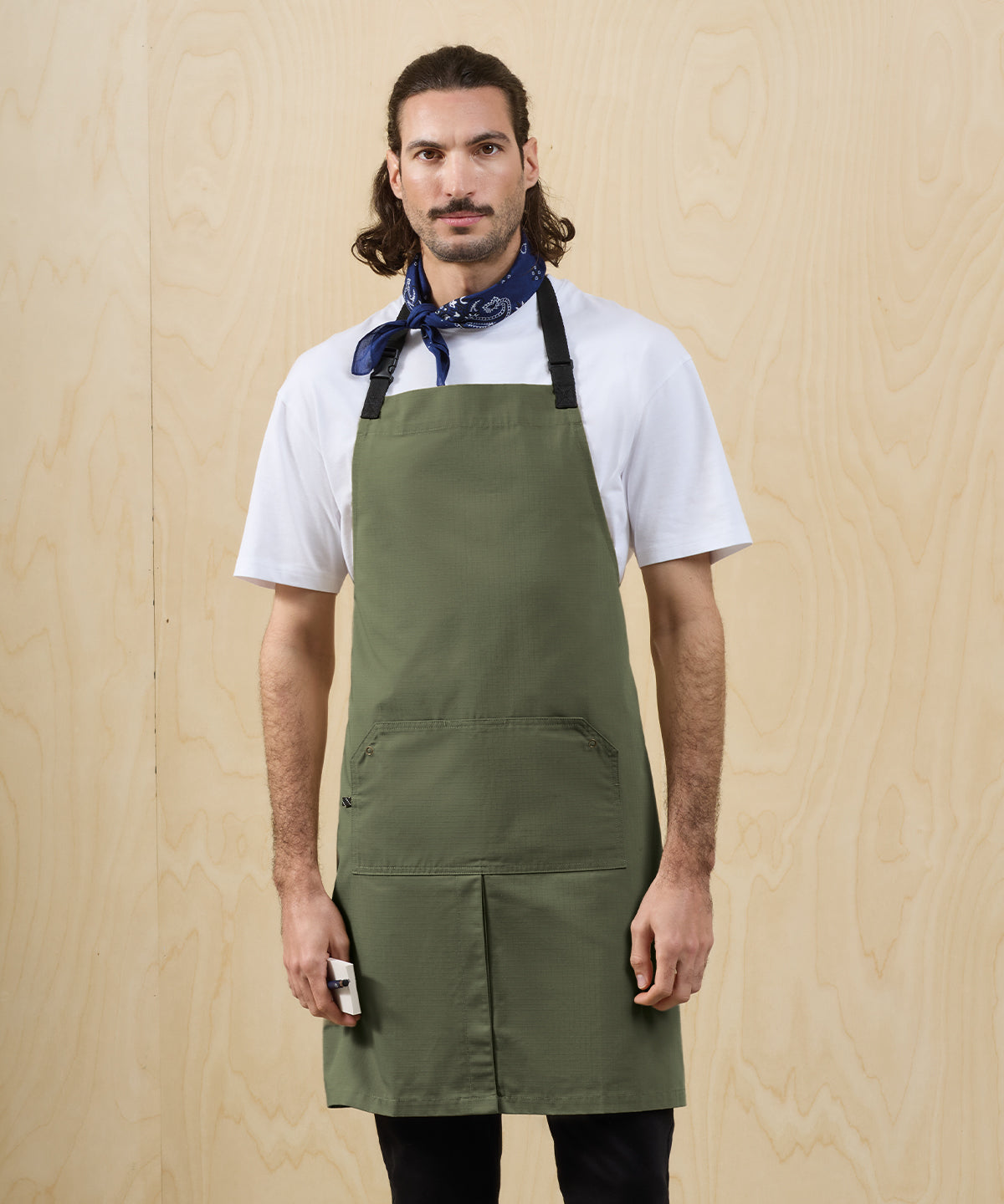‘Utility 2.0’ ripstop apron — lifestyle