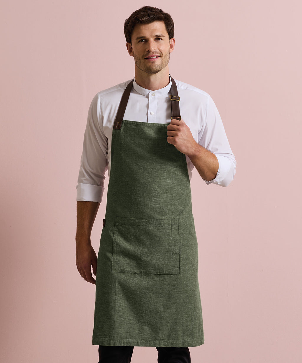 Annex Oxford bib apron — lifestyle