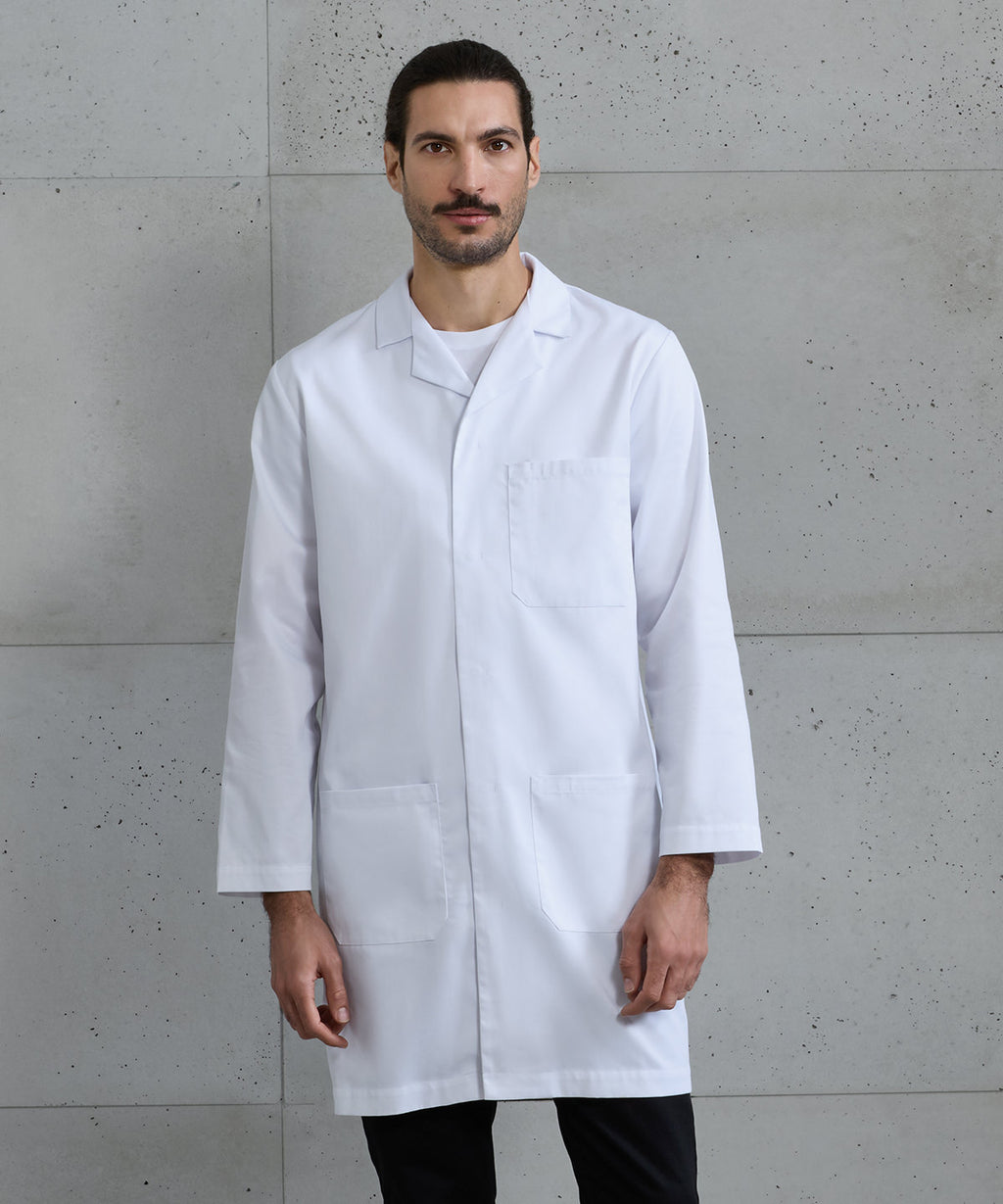 Essential 3-pocket work coat — lifestyle