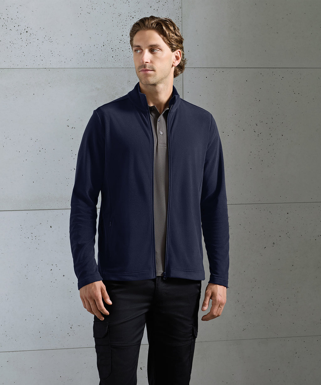 'Recyclight Ultra' full-zip microfleece — lifestyle
